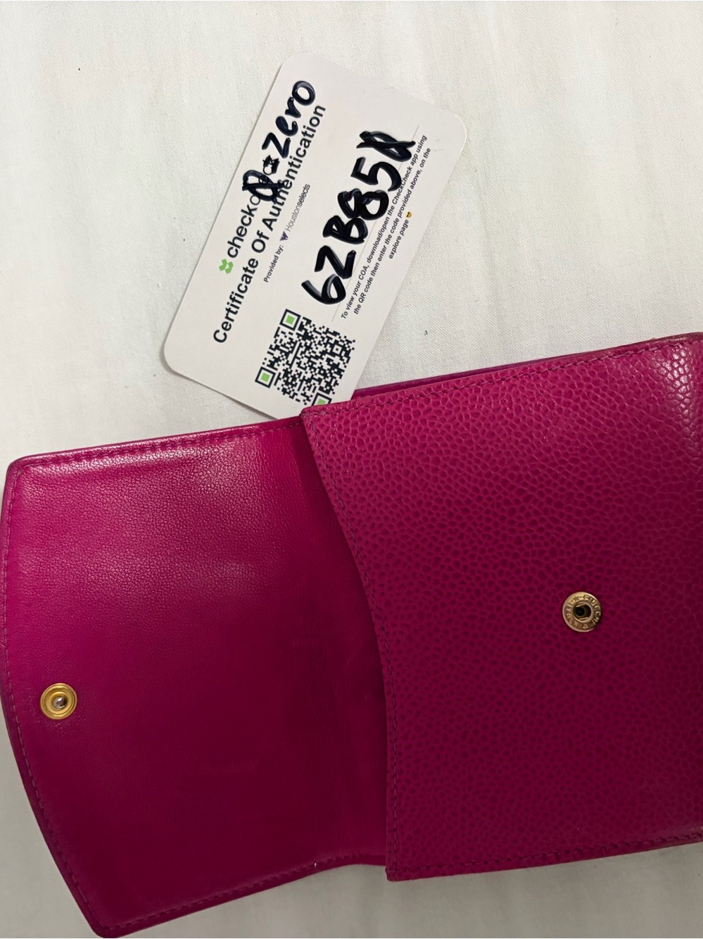 Authentic Chanel Raspberry Pink Caviar Compact Wallet + EntrupyAuthorization - Picture 3 of 12